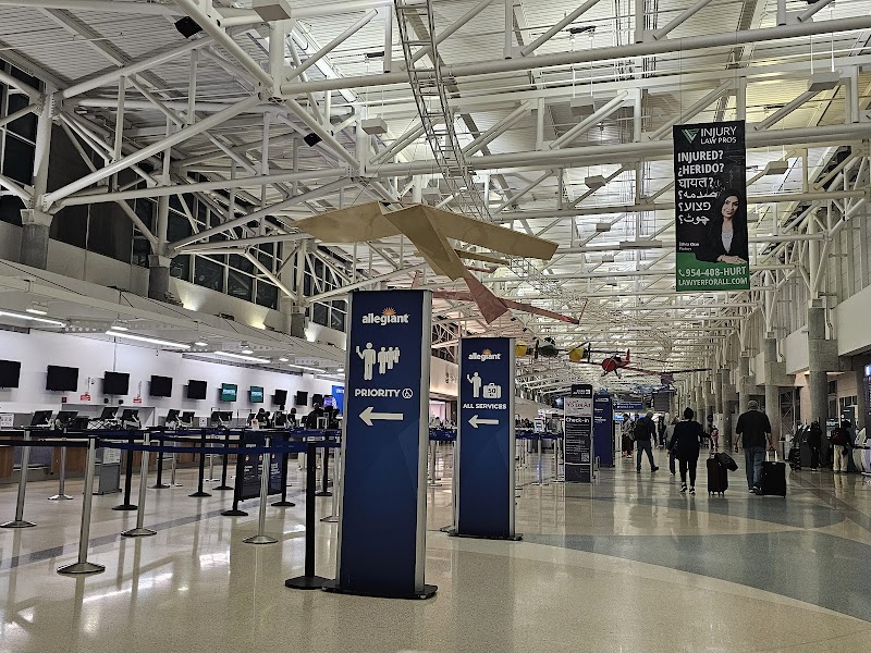 Fort Lauderdale-Hollywood International Airport Vending Machine Location