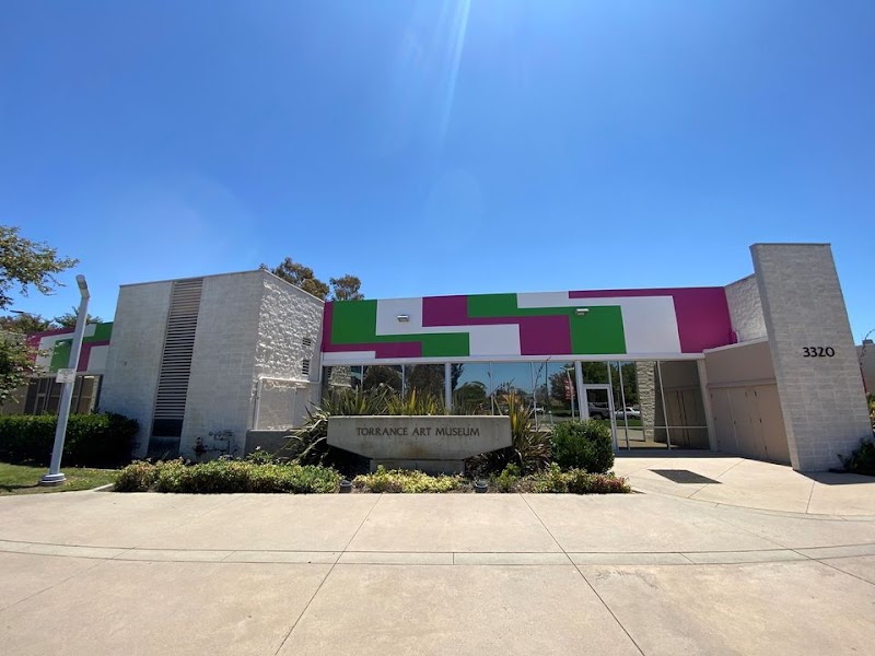 Torrance Art Museum Vending Machine Location