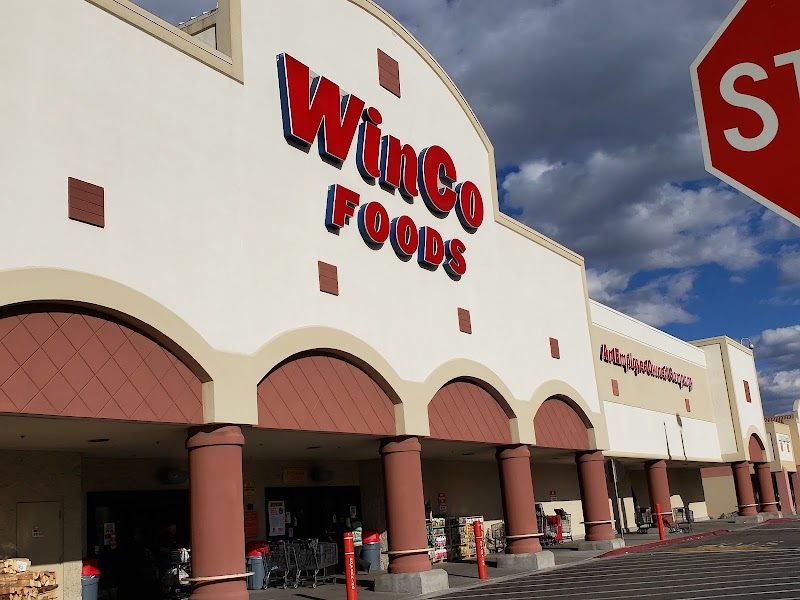 WinCo Foods Vending Machine Location