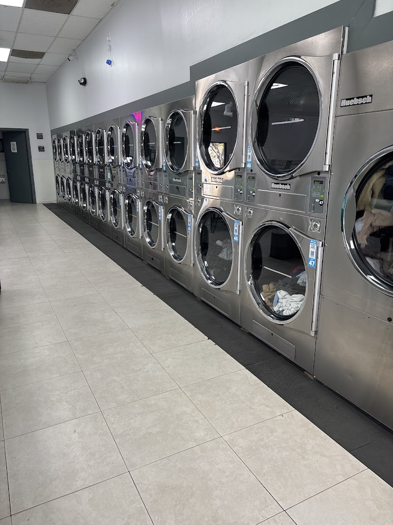 Duna Laundry Vending Machine Location