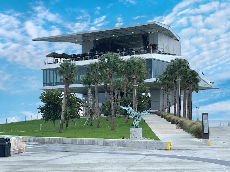 St. Pete Pier Vending Machine Location