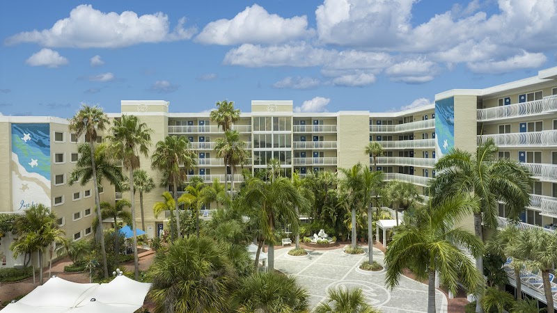 Island Grand at TradeWinds Vending Machine Location