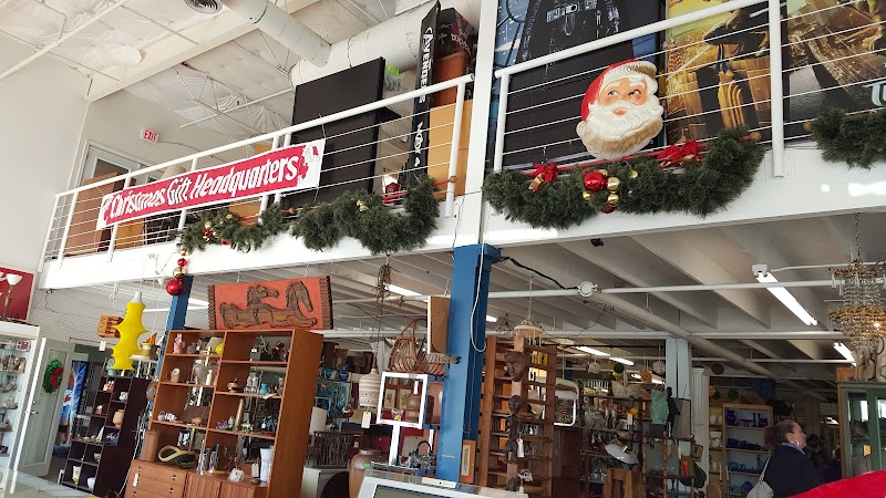 Virginia Beach Antique Mall Vending Machine Location
