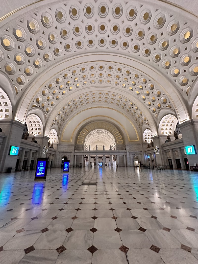 Union Station Bus Terminal Vending Machine Location