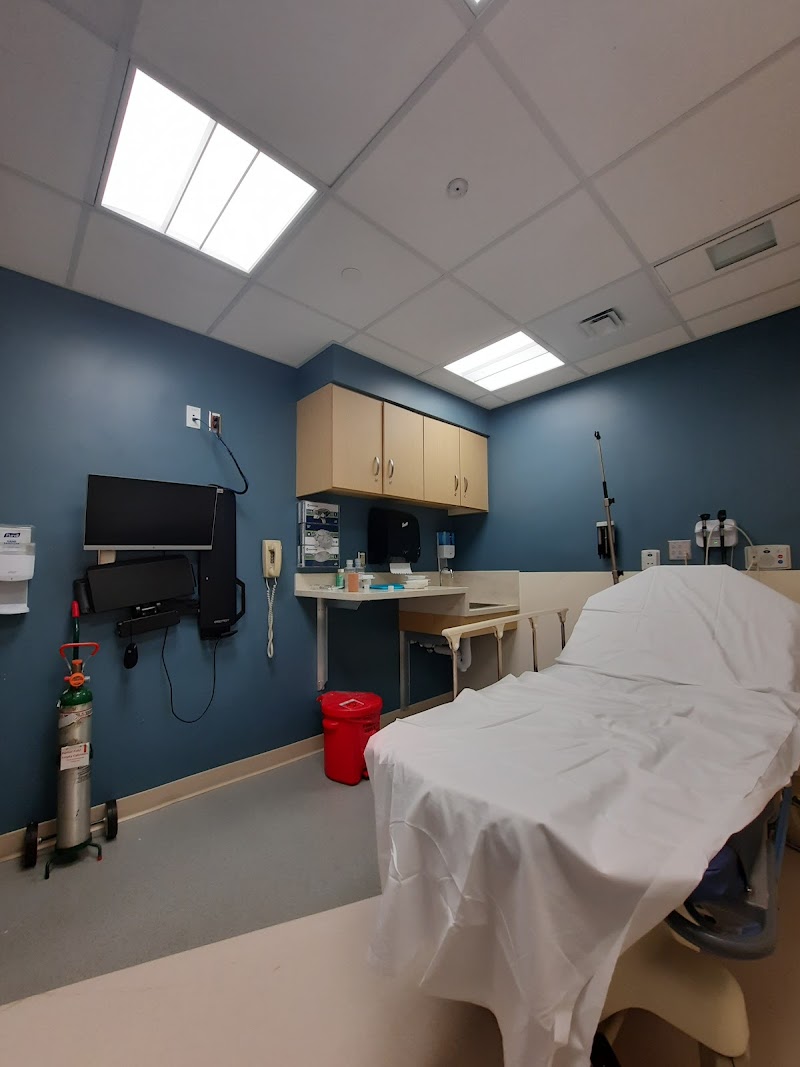 MedStar Washington Hospital Center Emergency Room Vending Machine Location