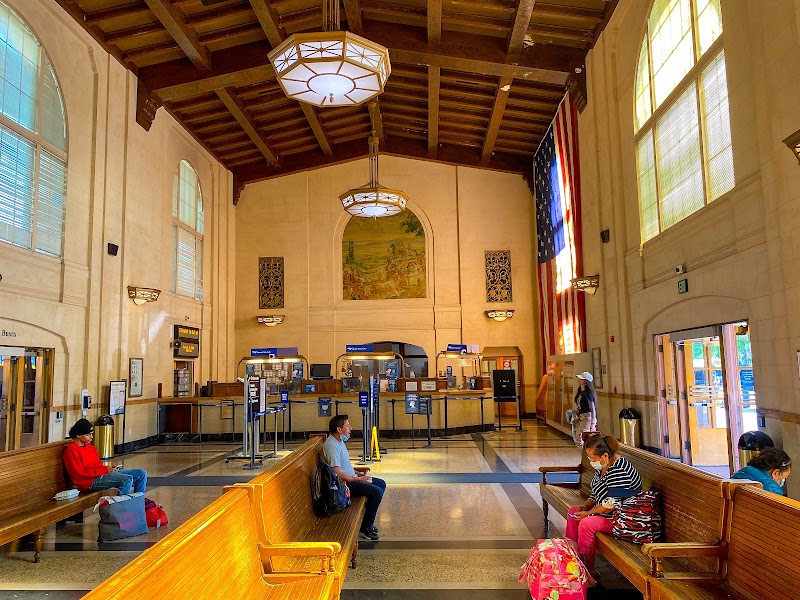 San Jose Diridon Vending Machine Location