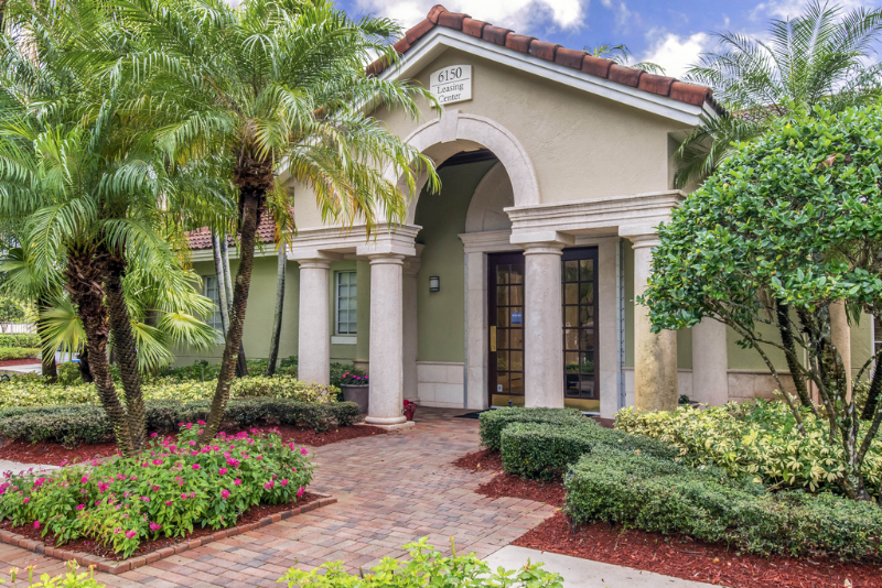 Windsor Coral Springs Apartments Vending Machine Location