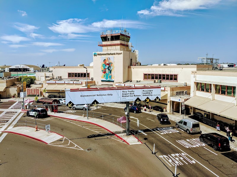 Hollywood Burbank Airport Vending Machine Location