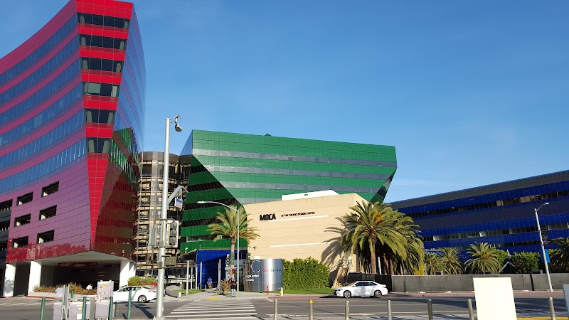 The Pacific Design Center Design Gallery Vending Machine Location