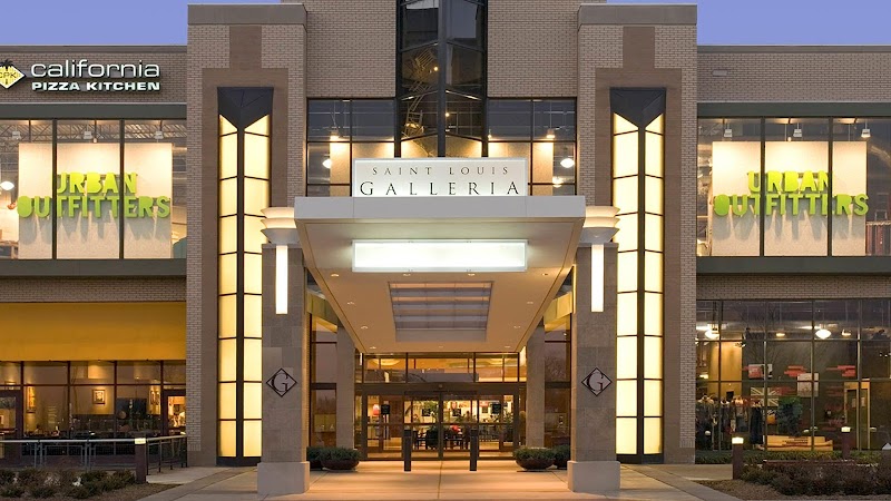 Saint Louis Galleria Vending Machine Location