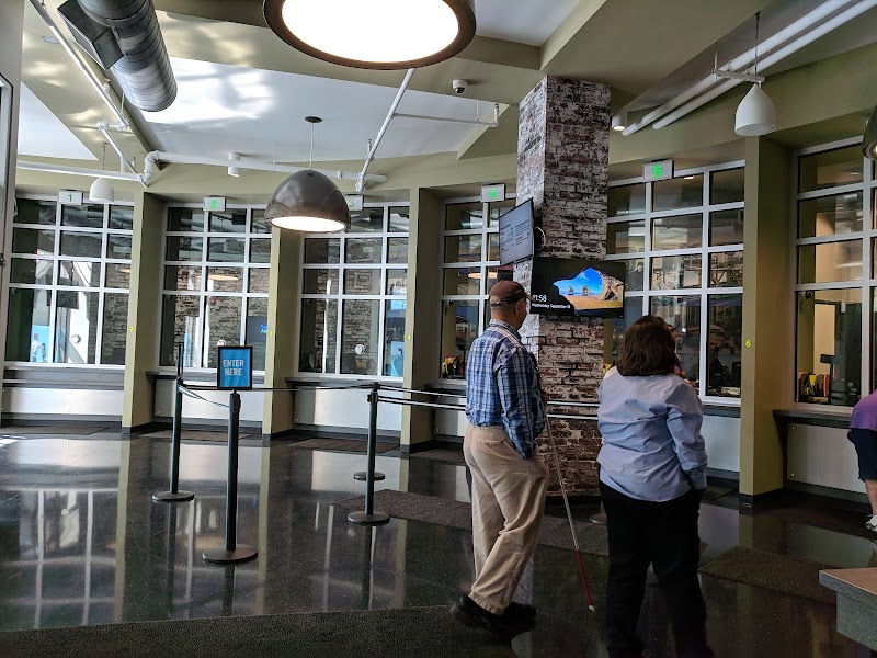 Pittsburgh Regional Transit (PRT) Downtown Service Center Vending Machine Location