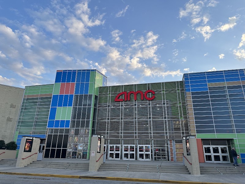AMC Chattanooga 18 Vending Machine Location
