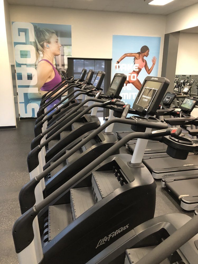 CLUB4 Fitness Knoxville Vending Machine Location
