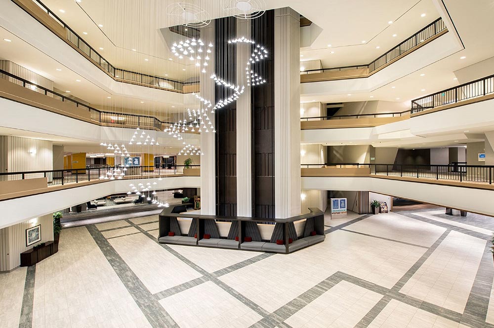 Hilton Atlanta Downtown — Lobby Atrium Vending Machine Location