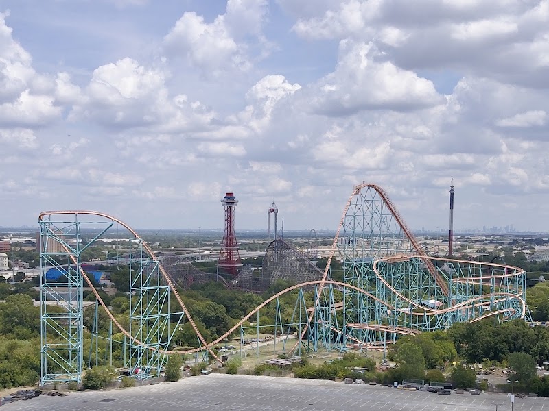Six Flags Over Texas Vending Machine Location