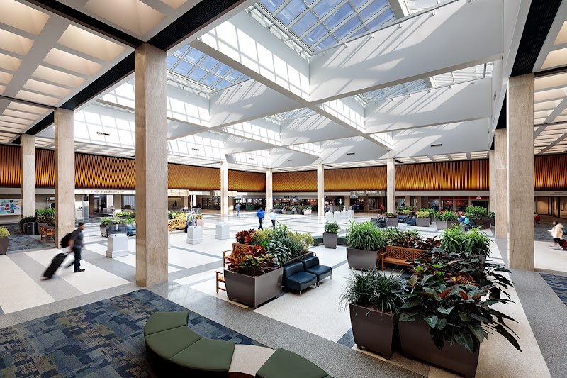 Norfolk International Airport Vending Machine Location