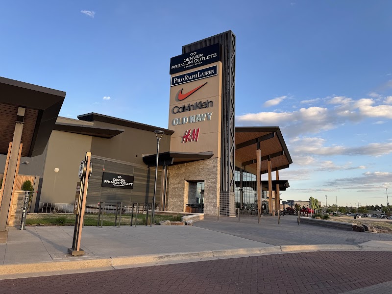 Denver Premium Outlets Vending Machine Location
