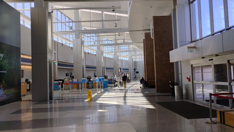 Newport News/Williamsburg International Airport Vending Machine Location