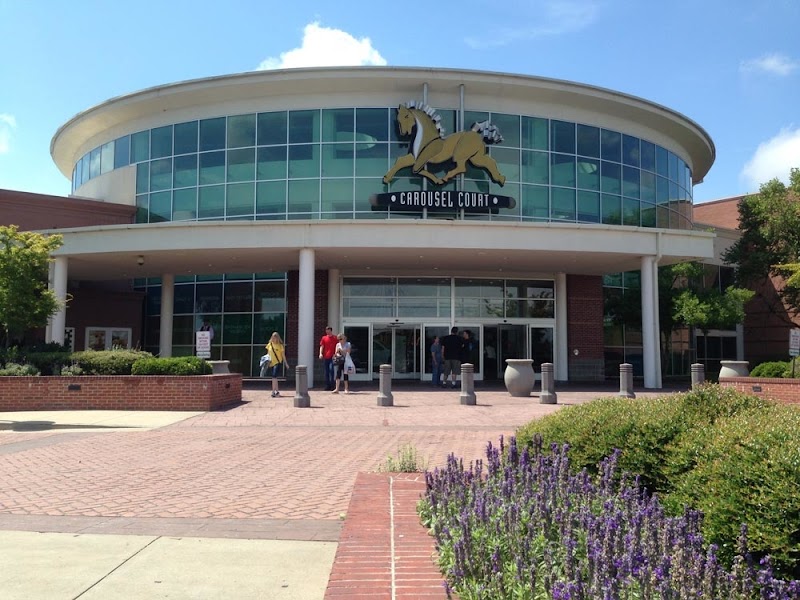 Wolfchase Galleria Vending Machine Location