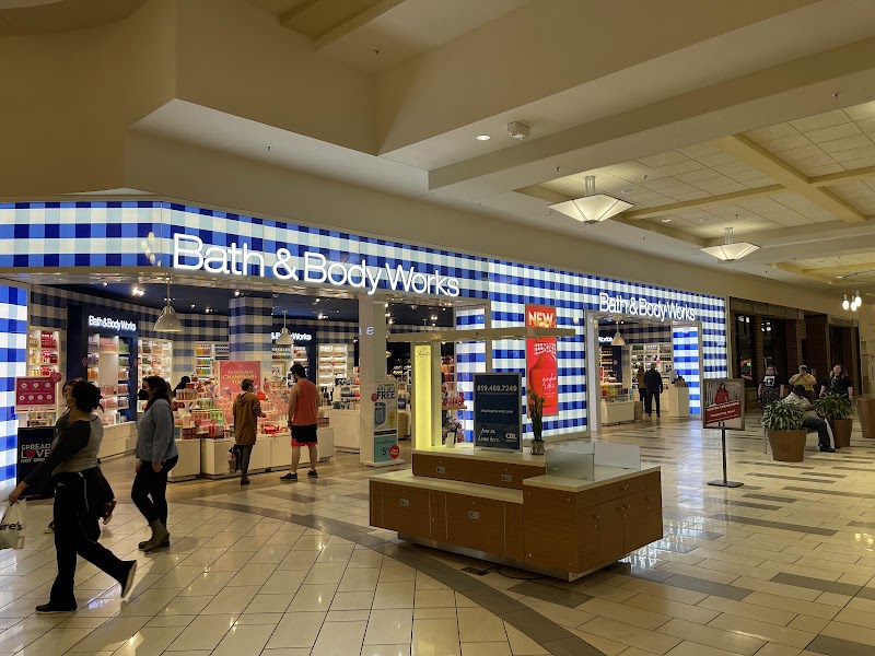 Fayette Mall Vending Machine Location