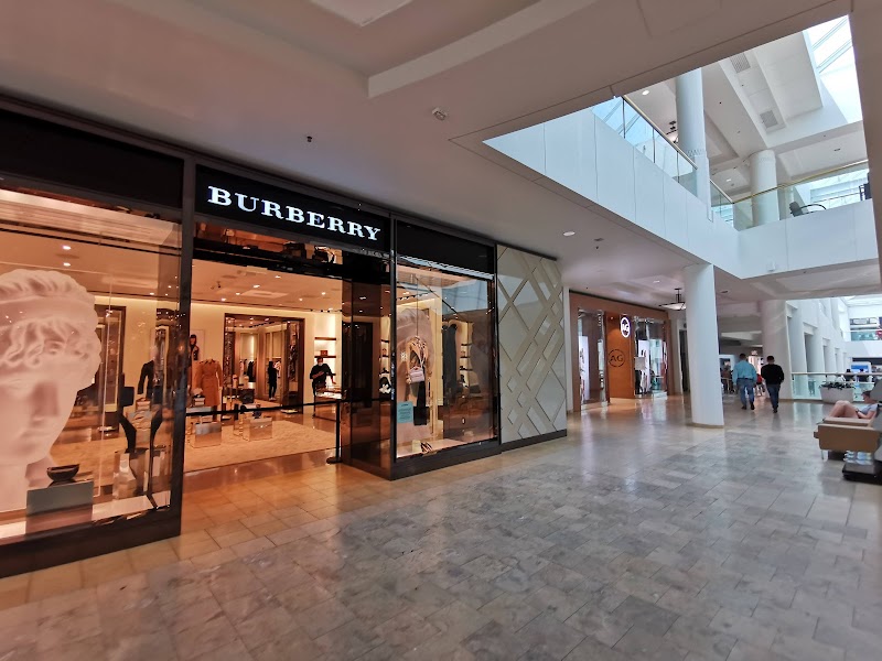 Scottsdale Fashion Square Vending Machine Location