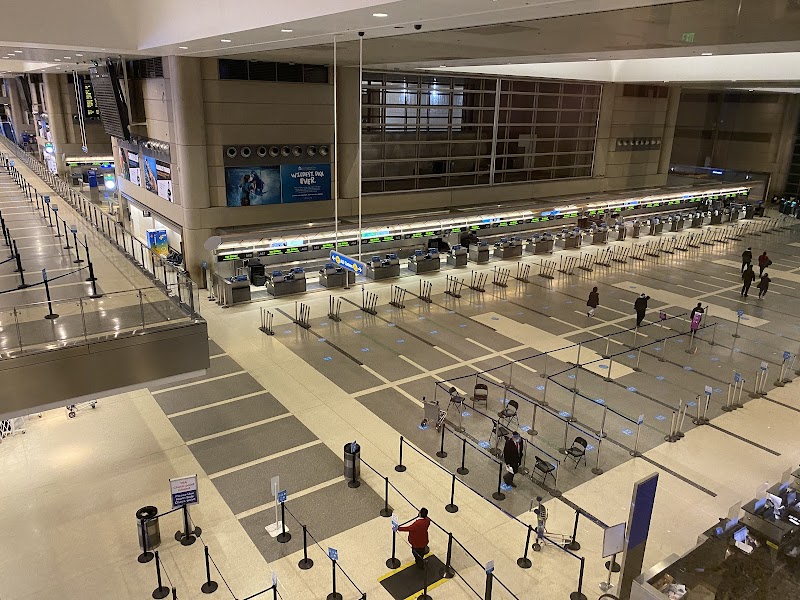 Los Angeles International Airport Vending Machine Location