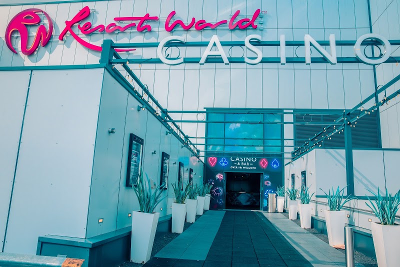 Resorts World Casino Vending Machine Location