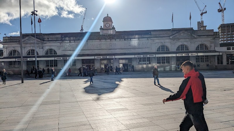 Cardiff Central Railway Station Vending Machine Location