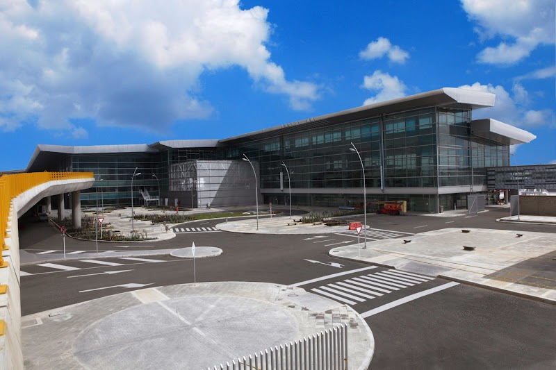 El Dorado International Airport Vending Machine Location