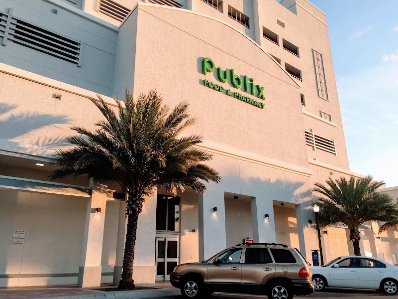 Publix Super Market at Hollywood Circle Vending Machine Location