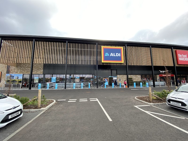 Crown Street Retail Park Vending Machine Location