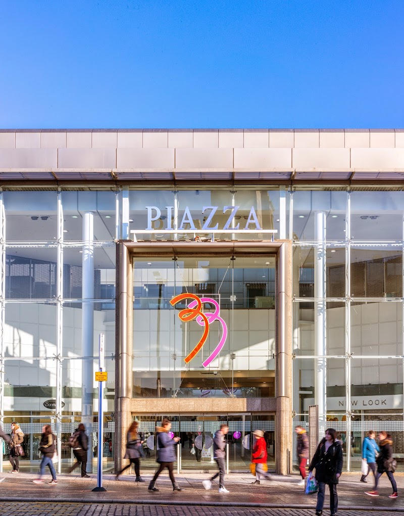 Piazza Shopping Centre Vending Machine Location