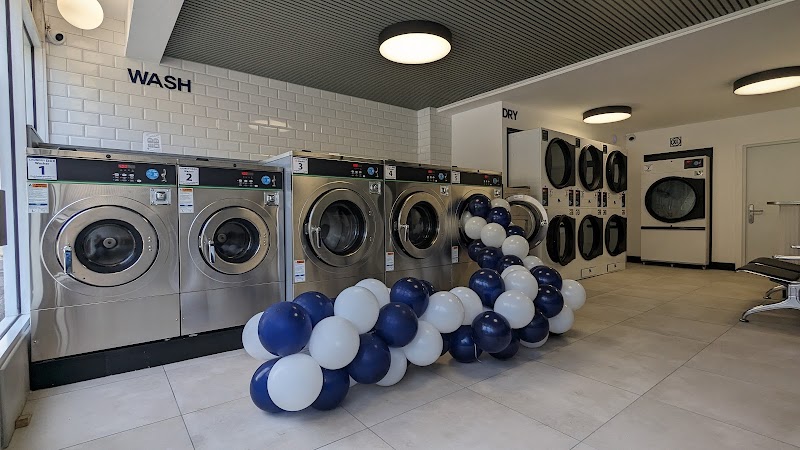 Laundry Box - Self Service Launderette Vending Machine Location