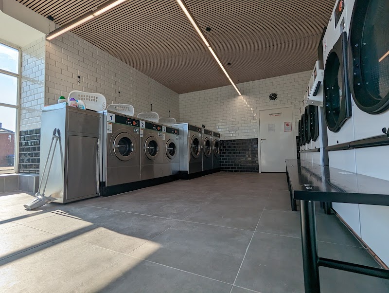 HU4 Boothferry Launderette Vending Machine Location