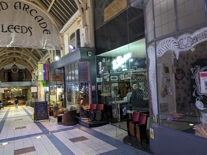 Grand Arcade Vending Machine Location