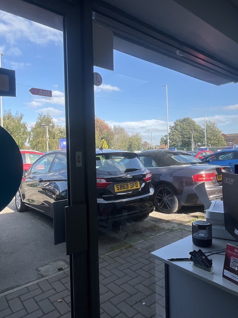 East Leeds Car Sales Vending Machine Location