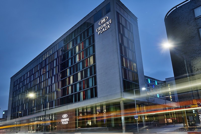 Crowne Plaza Manchester City Centre Vending Machine Location