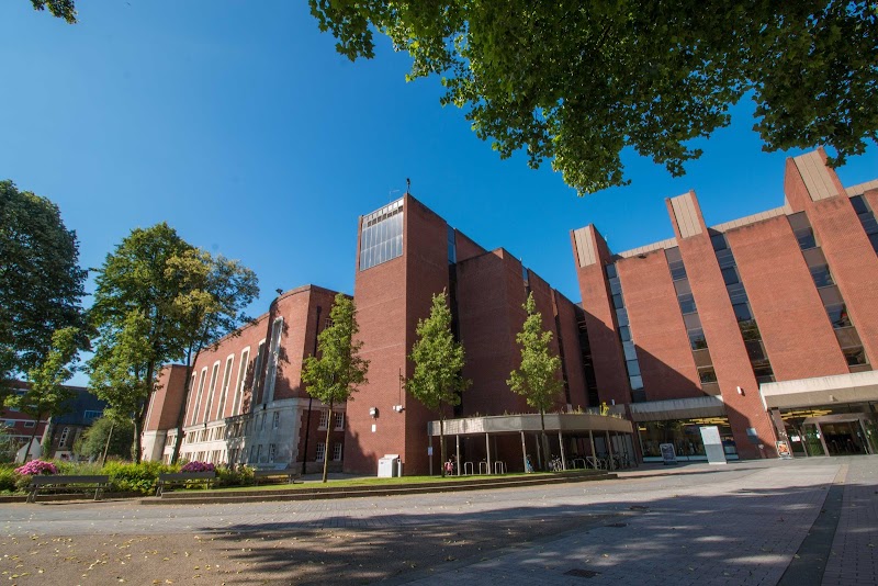 The University of Manchester Main Library Vending Machine Location
