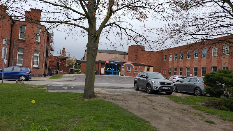 Nottingham University Hospitals NHS Trust - City Hospital Campus-Postgraduate Education Centre Vending Machine Location