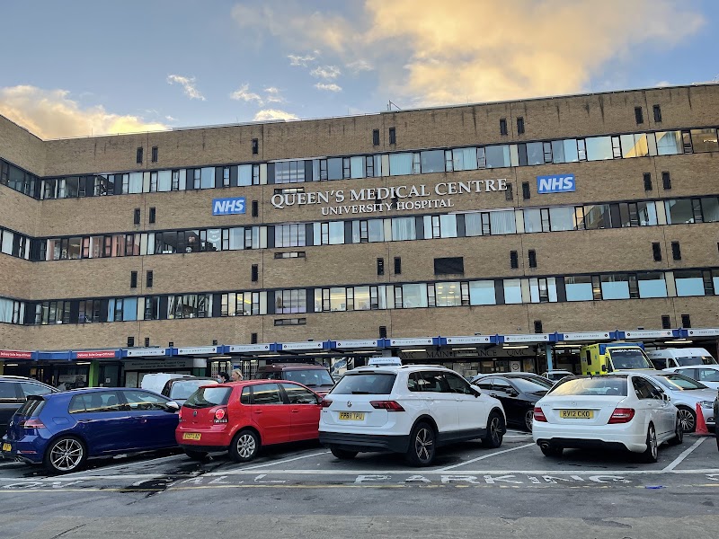 Queen's Medical Centre Emergency Department Vending Machine Location