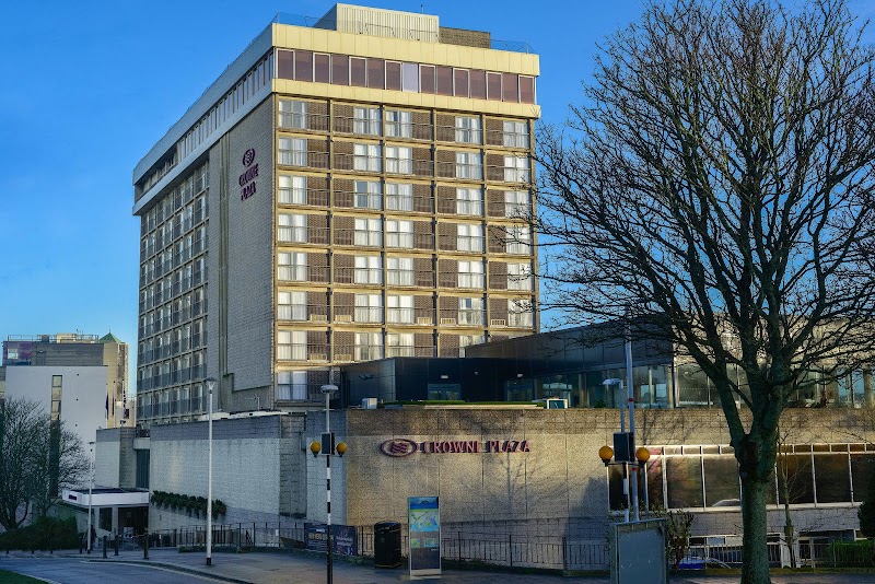 Crowne Plaza Plymouth by IHG Vending Machine Location