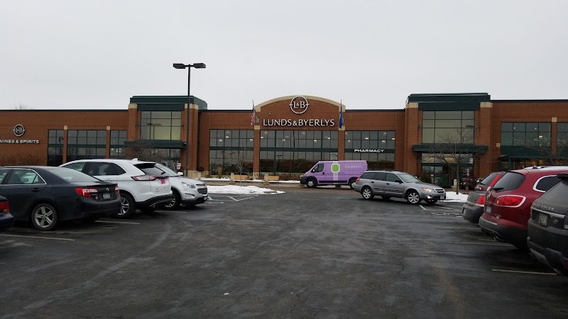 Lunds & Byerlys Plymouth Vending Machine Location