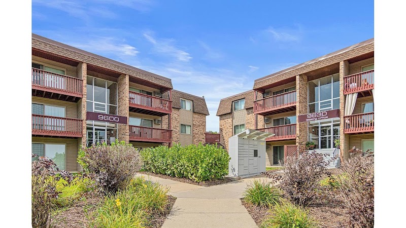 Plymouth Pointe Apartments Vending Machine Location