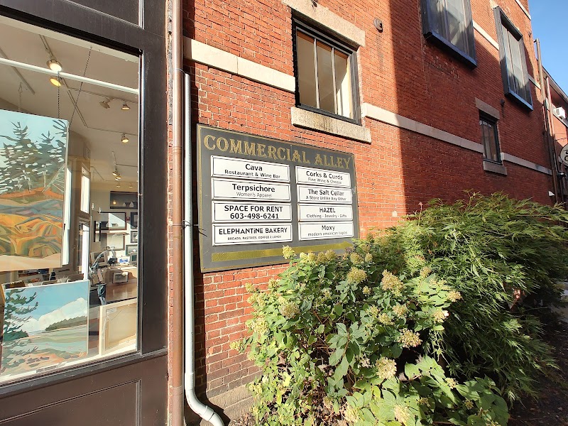 Commercial Alley Vending Machine Location