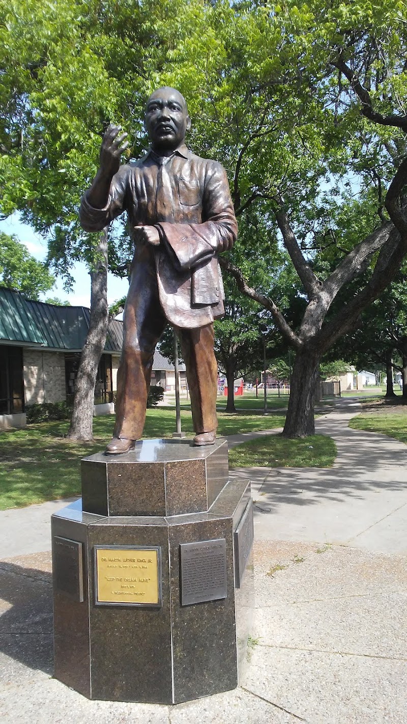 Martin Luther King, Jr. Community Center Vending Machine Location