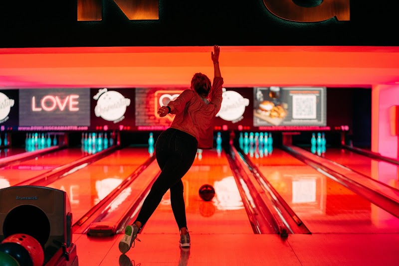 Bowling Chamartín Vending Machine Location