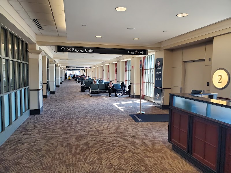 Alexandria International Airport Vending Machine Location