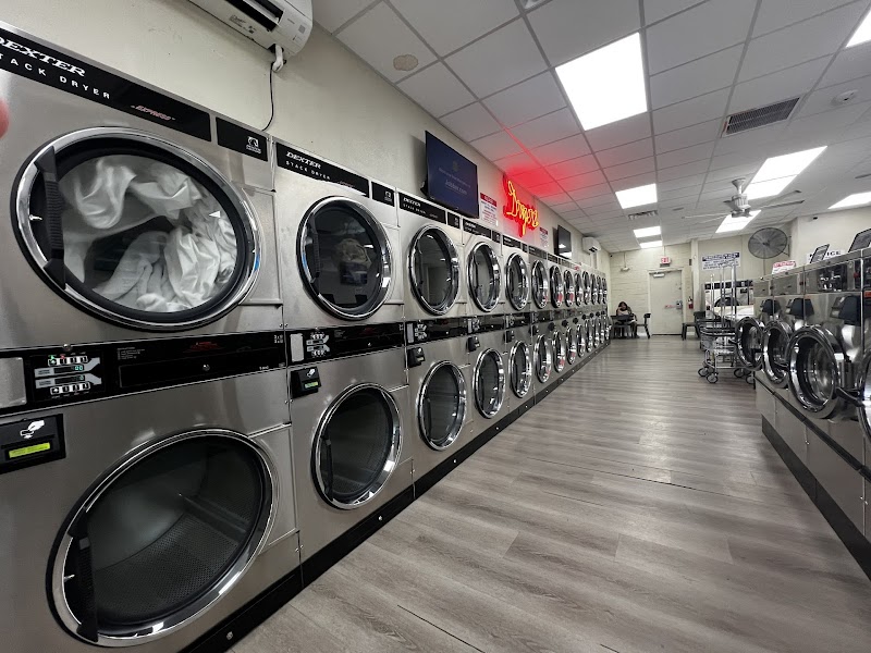 Sud's Laundromat Vending Machine Location