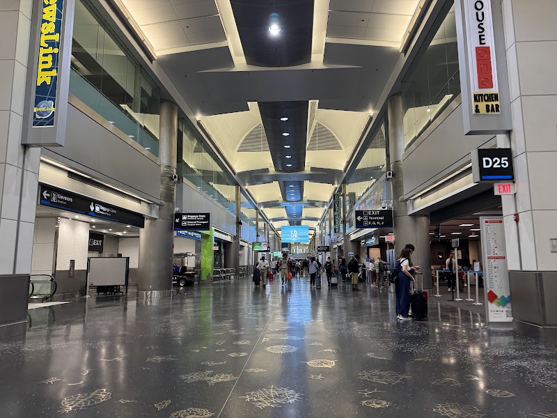 Miami International Airport Vending Machine Location