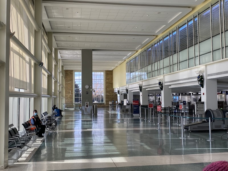 McGhee Tyson Airport Vending Machine Location